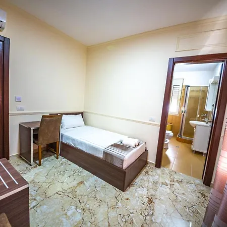 Royal Park 3* Qerret (Tirana)