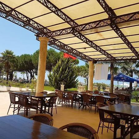 Royal Park Hotel