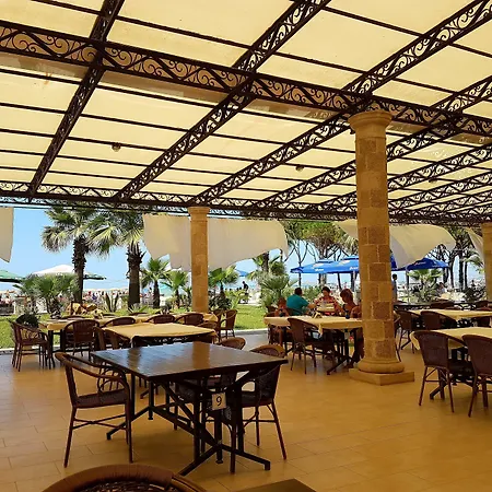Royal Park 3* Qerret (Tirana)