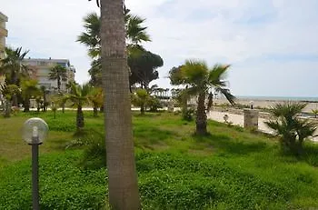 Royal Park Qerret (Tirana)